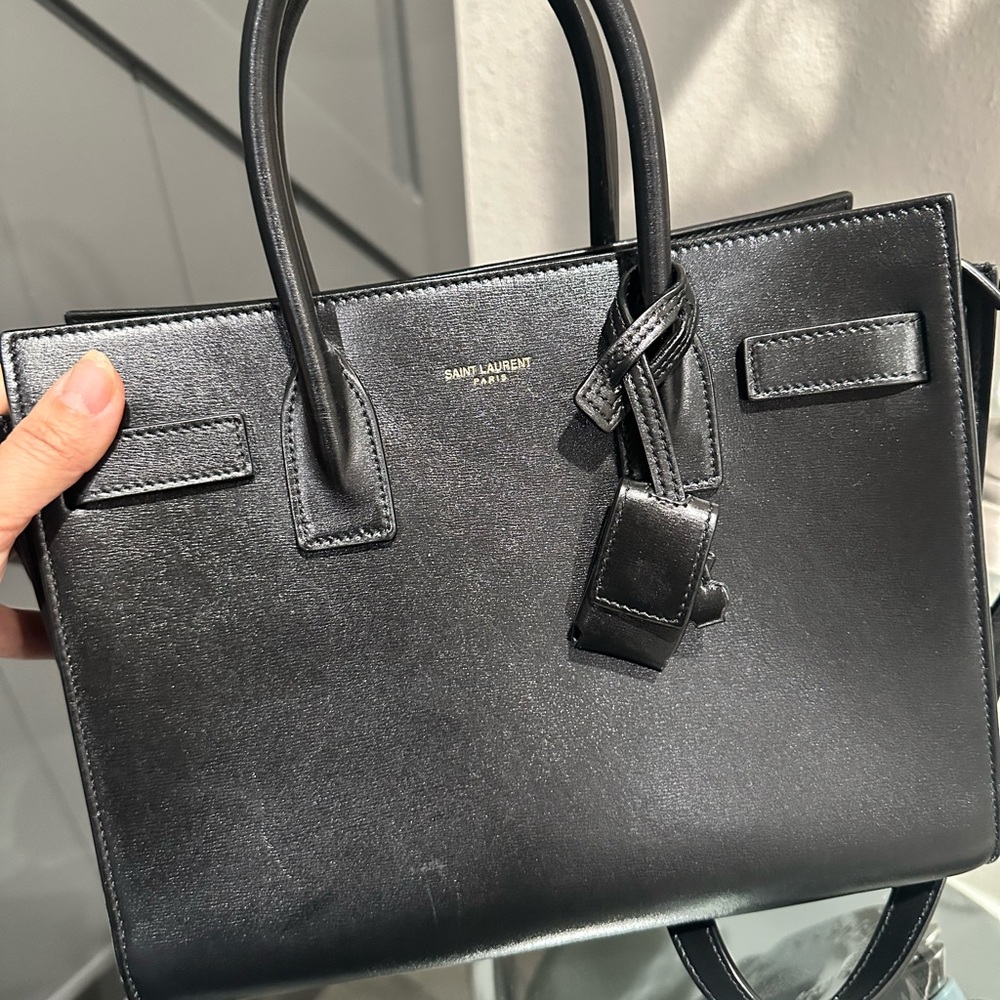Saint Laurent Shiny Black Leather Handbag - Picture 3 of 9
